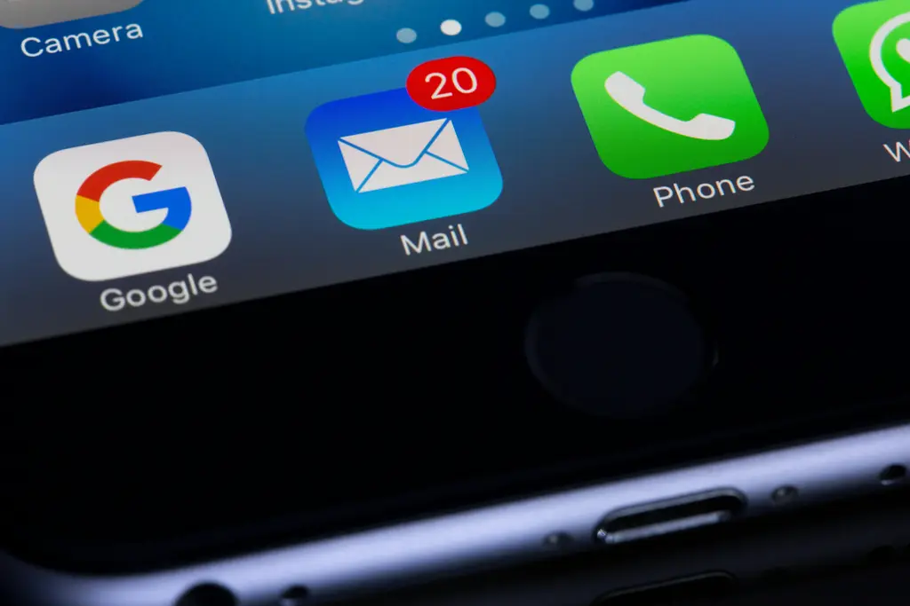 Email icon with messages
